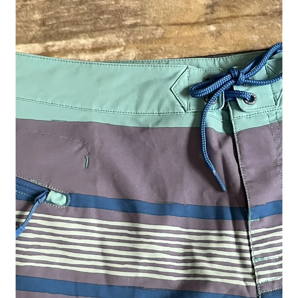 Vineyard Vines Performance‎ Board Shorts Men's Sz 30  Surf Beach Swim Shorts